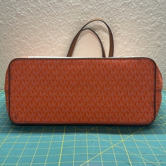 Michael Kors Signature Carter Large Tote Bag Orange / Gray - Picture 6 of 10